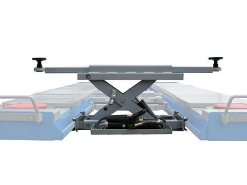 Atlas® RJ-6 Rolling Air/Hydraulic Center Jack 6,000 Lbs. Capacity and Truck Adapters